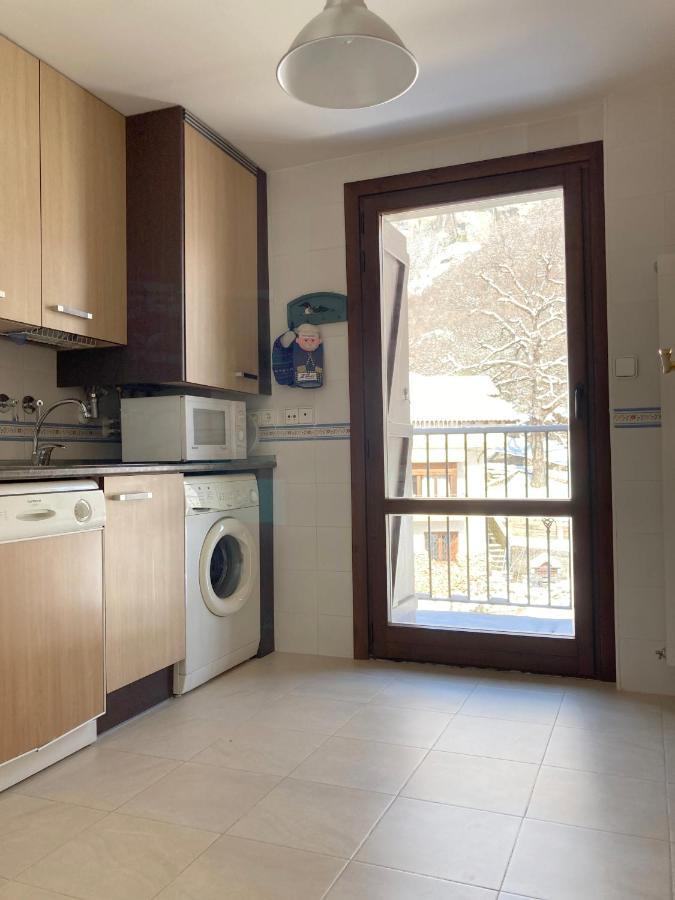 Apartamento Tarmañones Escarrilla Exterior foto