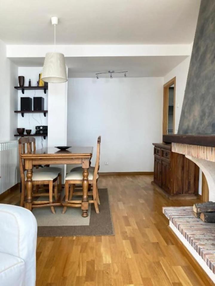 Apartamento Tarmañones Escarrilla Exterior foto